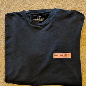Vineyard Vines t-shirt
